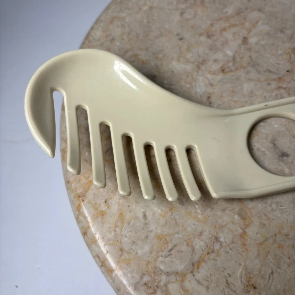 EKCO Spaghetti Server Pasta Measurer Tool Cream Plastic Vintage Hong Kong